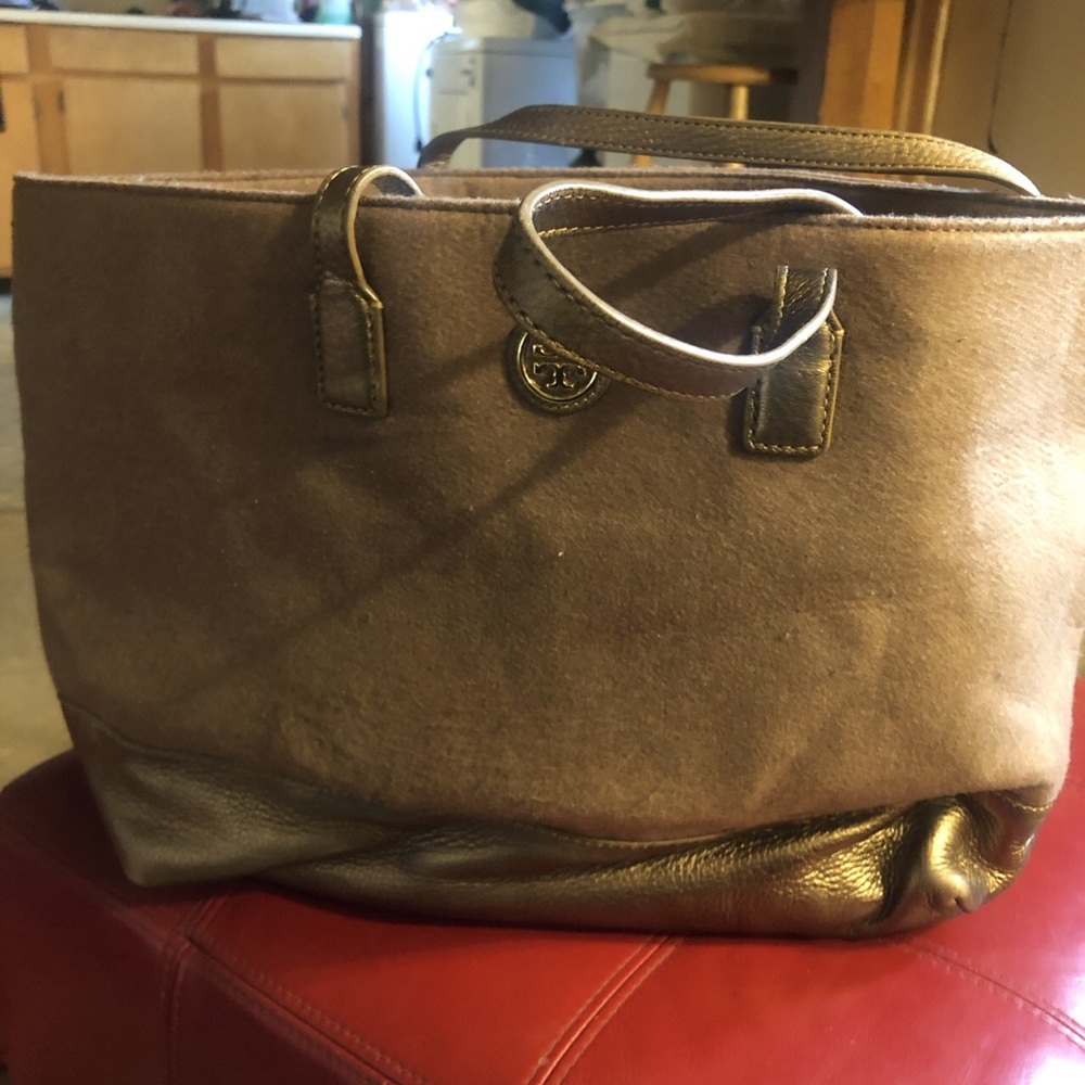 Beautiful beige Tory Burch bag